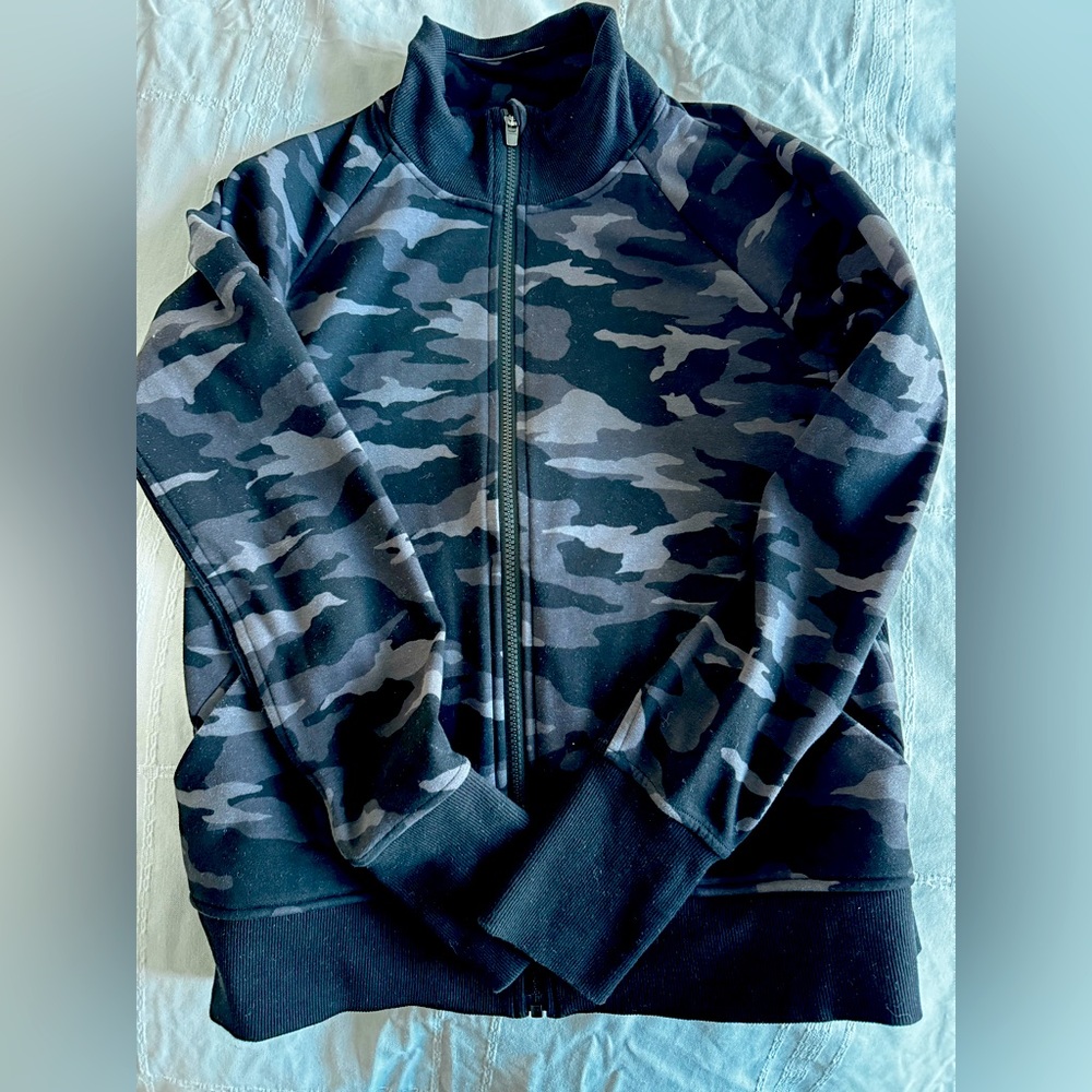 Athleta Triumph Full zip sweatshirt